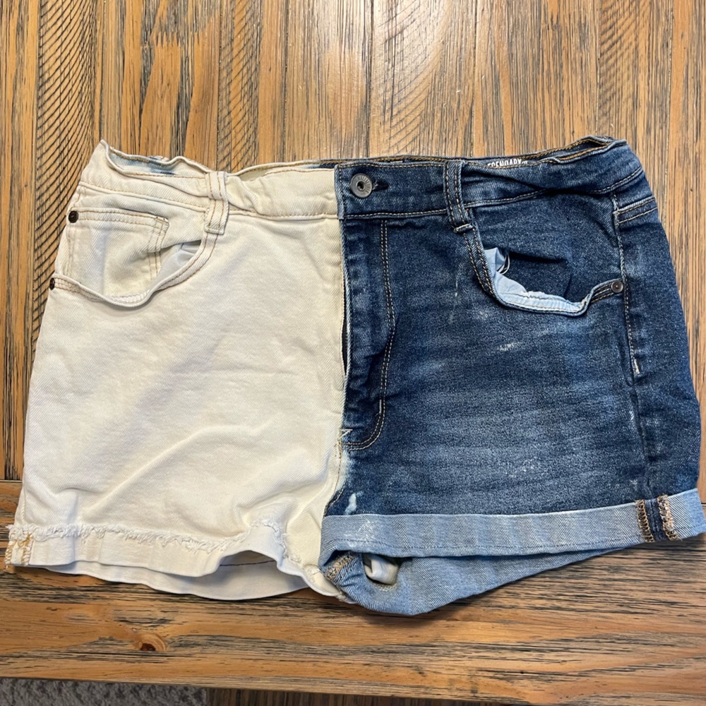 Split dye Jean short